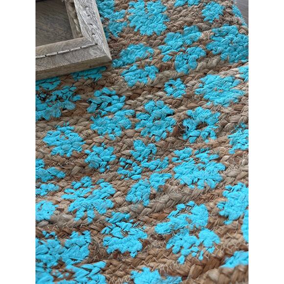 Beach Wood Handle Jute Tote Bag in Aqua - Picture 7 of 11